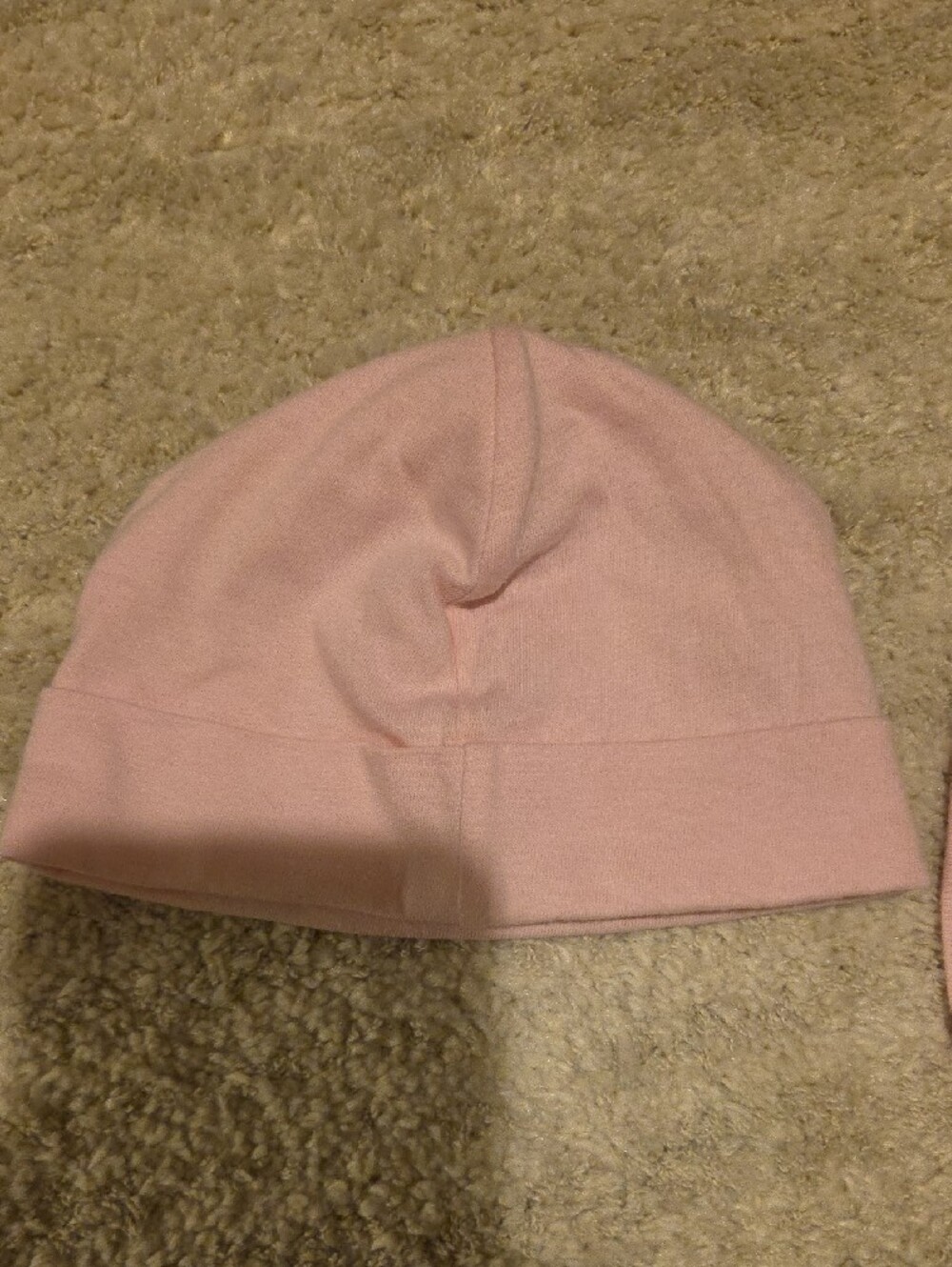 Gucci Pink Baby Hat and Bib Set with Signature Green-Red Stripe - Picture 3 of 10